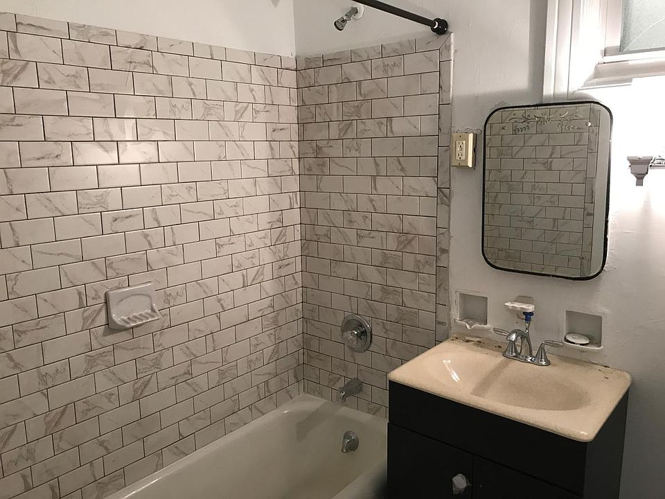 2nd image of 5 S Pine Ave APT 2