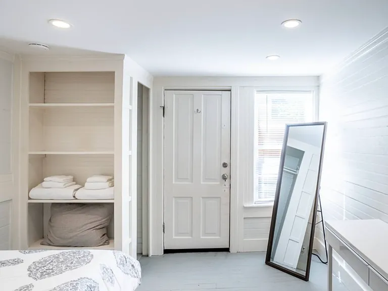 2325 SE Taylor St #5 — Photo 3