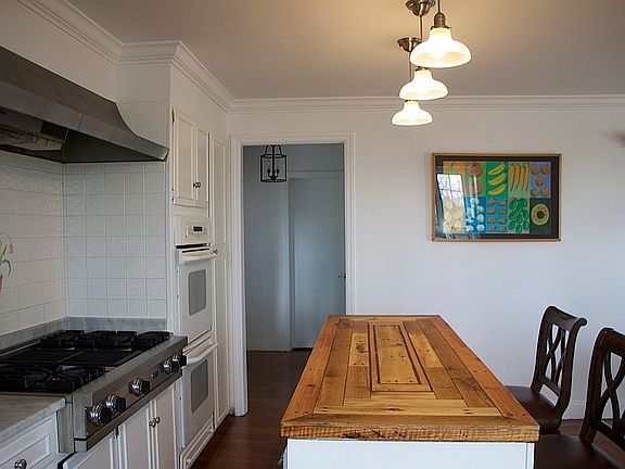 Woodtop island, Viking Range