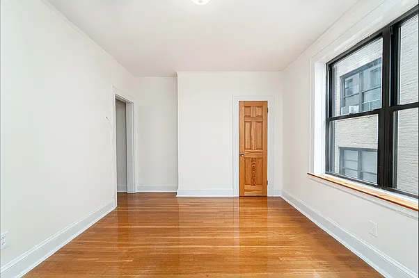 Rented by Modern Spaces | media 3