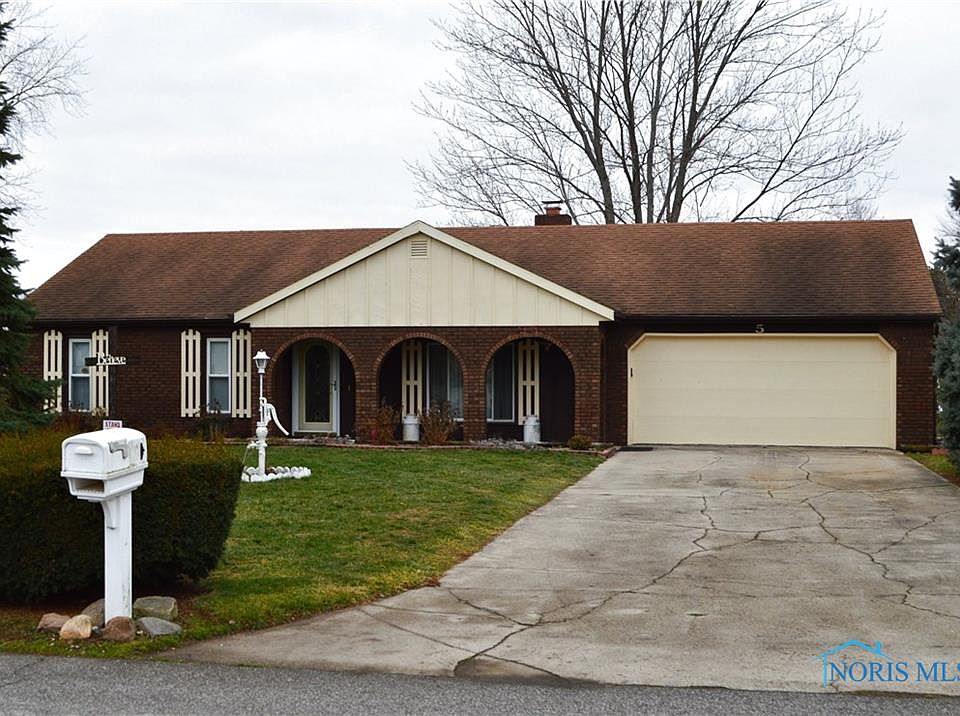 2nd image of 5 Beverly Dr