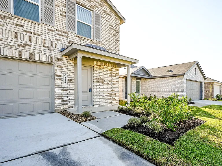 6818 Flowering Ginger Ln — Photo 21