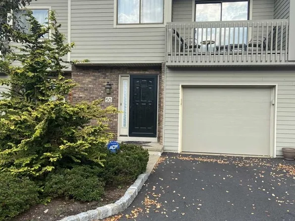 50 Spruce Run #50, Ramsey, NJ 07446
