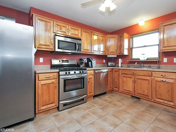 4th image of 1041 W Bonnie Ln