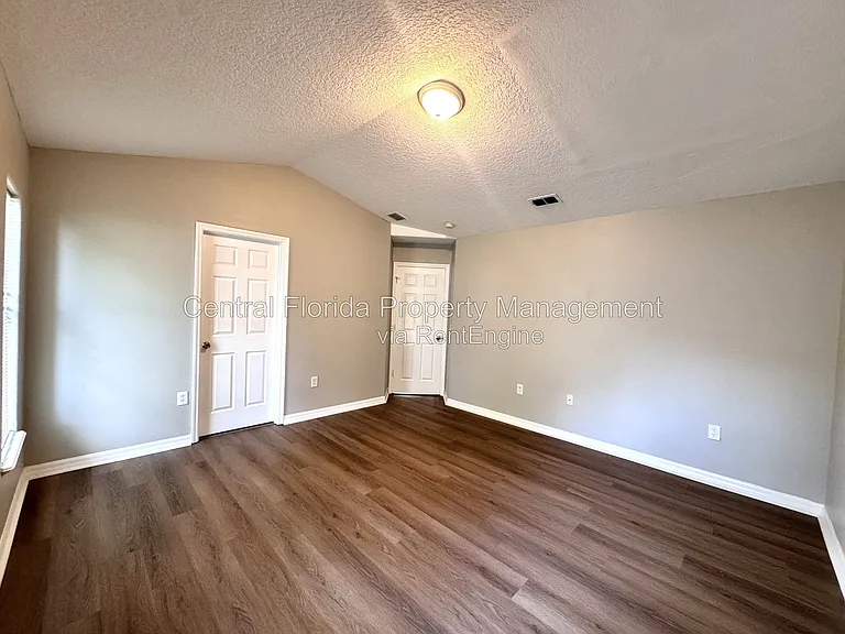 311 Baccarat Ct — Photo 15