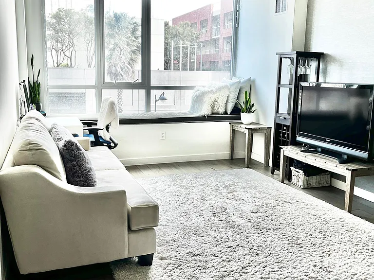 300 Berry St #303 — Photo 2