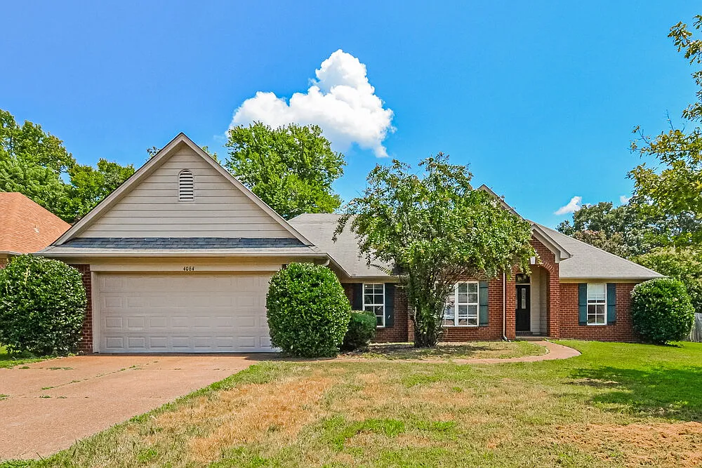 4 bed, 2.0 bath, 2158 sqft, $2,120 — Photo 1