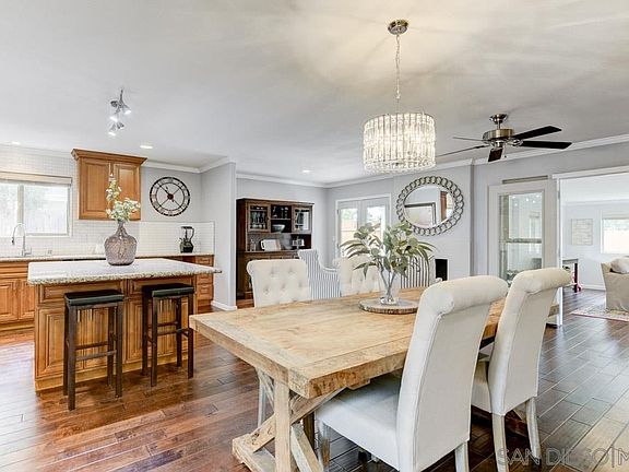 3rd image of 4322 Charing Pl