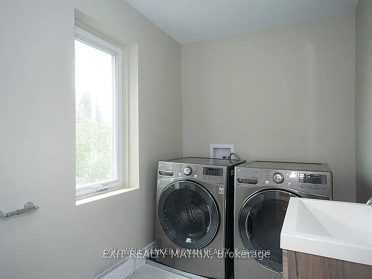 1429 Meadow Dr #2 — Photo 12