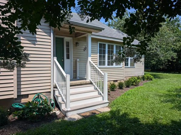 7430 Bayside Rd, Franktown, VA 23354