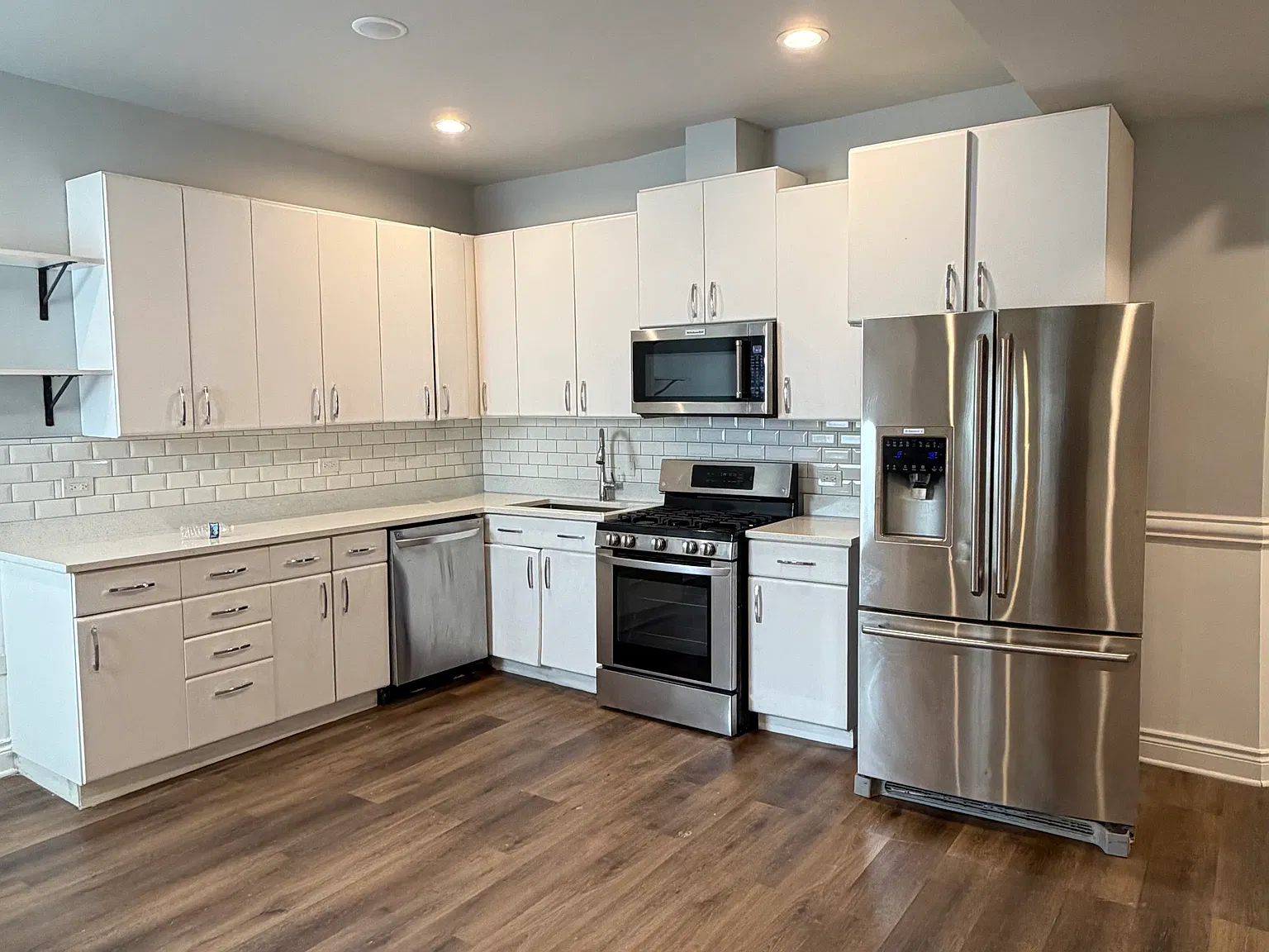 2 bed, 1208 sqft, $1,995 — Photo 1