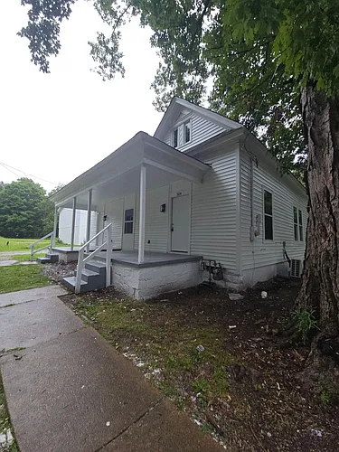 32 W Cooper St Photo 1