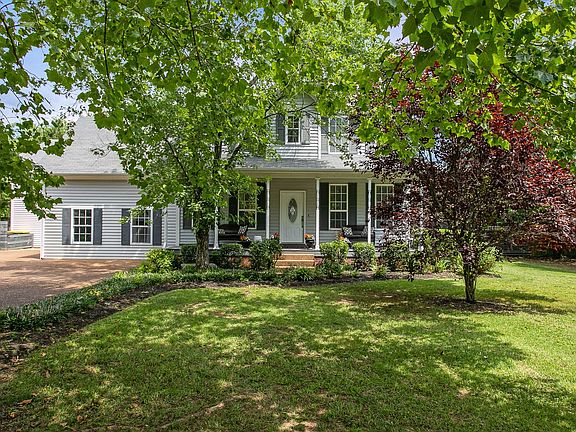 2nd image of 2834 Rachel Ln