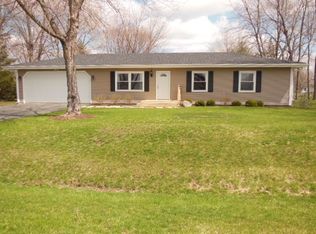 5N861 Sunset St, Maple Park, IL 60151