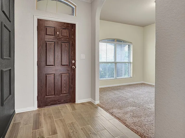6711 Hall Of Fame Blvd — Photo 2