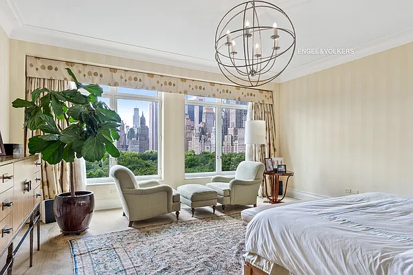 Rented by Engel & Völkers New York City | media 4