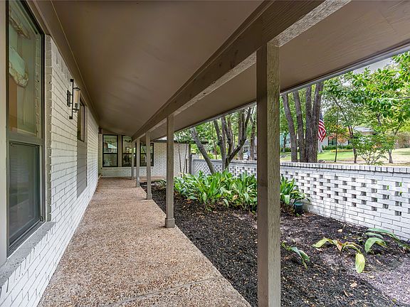 3rd image of 8242 San Cristobal Dr