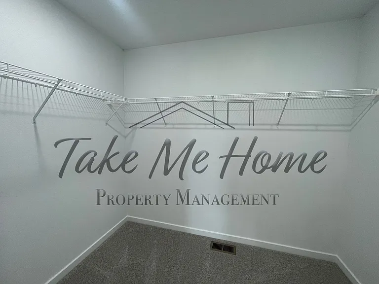 1737 N Boxwood Dr — Photo 8