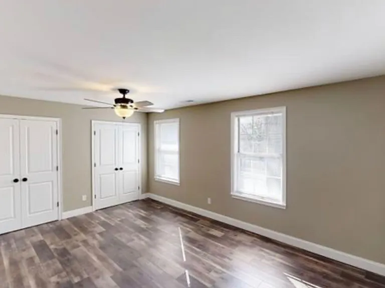 750 E Fishers Creek Rd — Photo 8