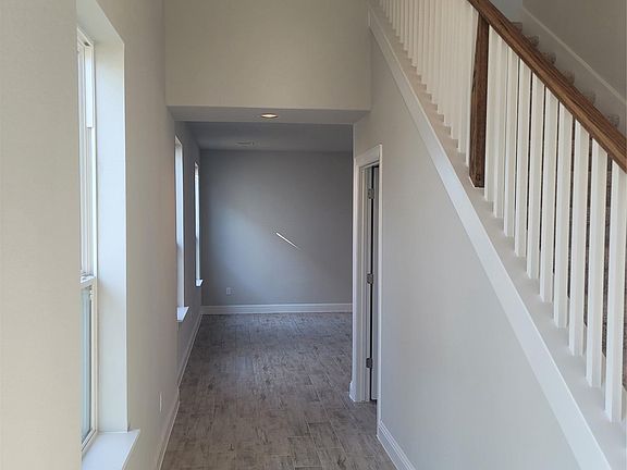 4th image of 120 Free Stone Dr