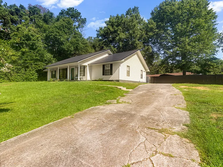 608 Snell Bridge Rd — Photo 2