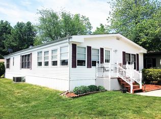 6 Byron Rd, North Brunswick, NJ 08902