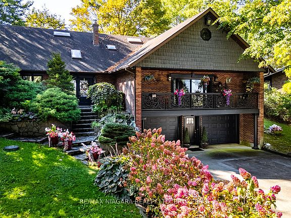 4th image of 735 Lakeshore Rd E