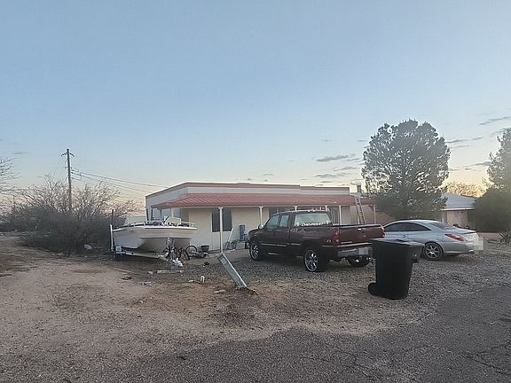 3rd image of 477 E Patrick Dr