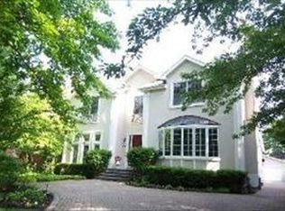 561 Cherry St, Winnetka, IL 60093