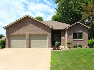601 N 7th St, Bellevue, IA 52031