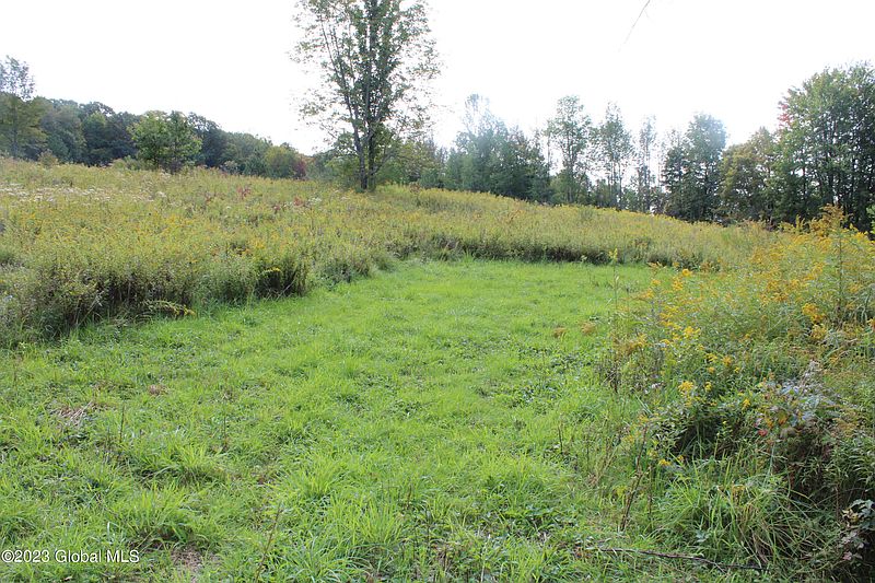 4th image of 870 Sherman Hill Road