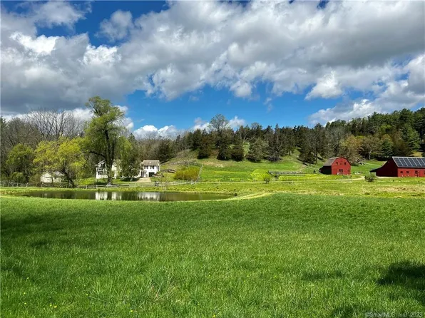 18 Brewster Road, Canaan, CT 06031