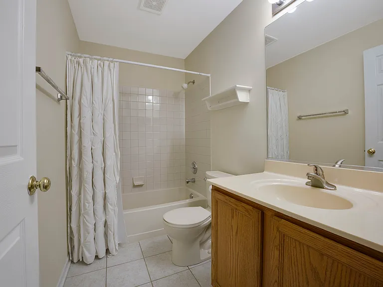 3073 Kentshire Cir — Photo 12