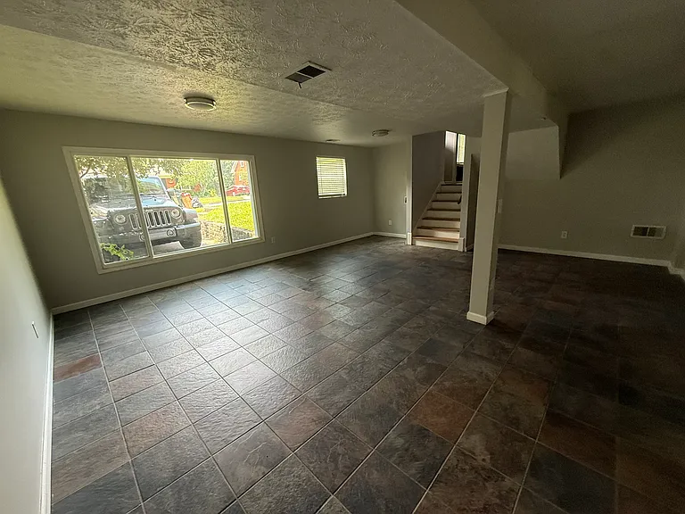 3316 Crown Crest Rd — Photo 15