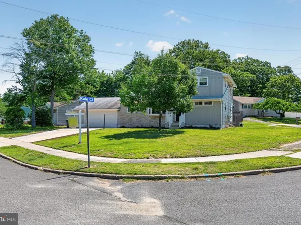 202 Rule Ct, Glassboro, NJ 08028