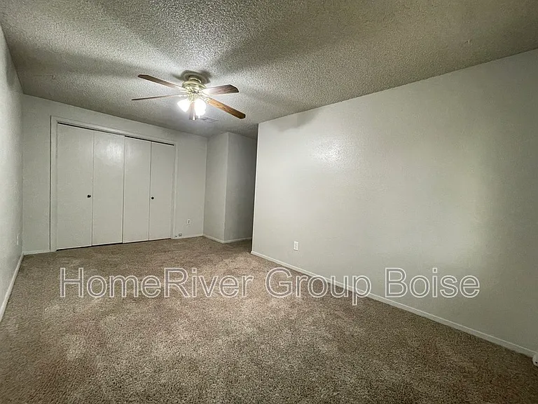 870 E Bergeson St — Photo 15
