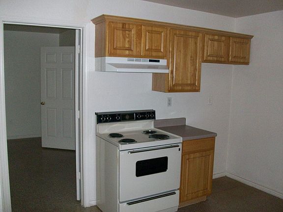 3rd image of 811 W French Ave #B
