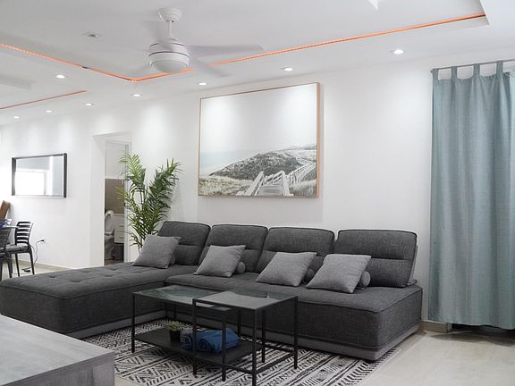 All around LED lighting options, ambient light strip, fan light, light strip behind TV (Phillip HUE)