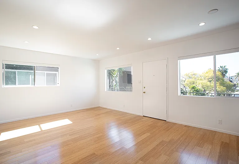 646 N La Fayette Park Pl #16 — Photo 3