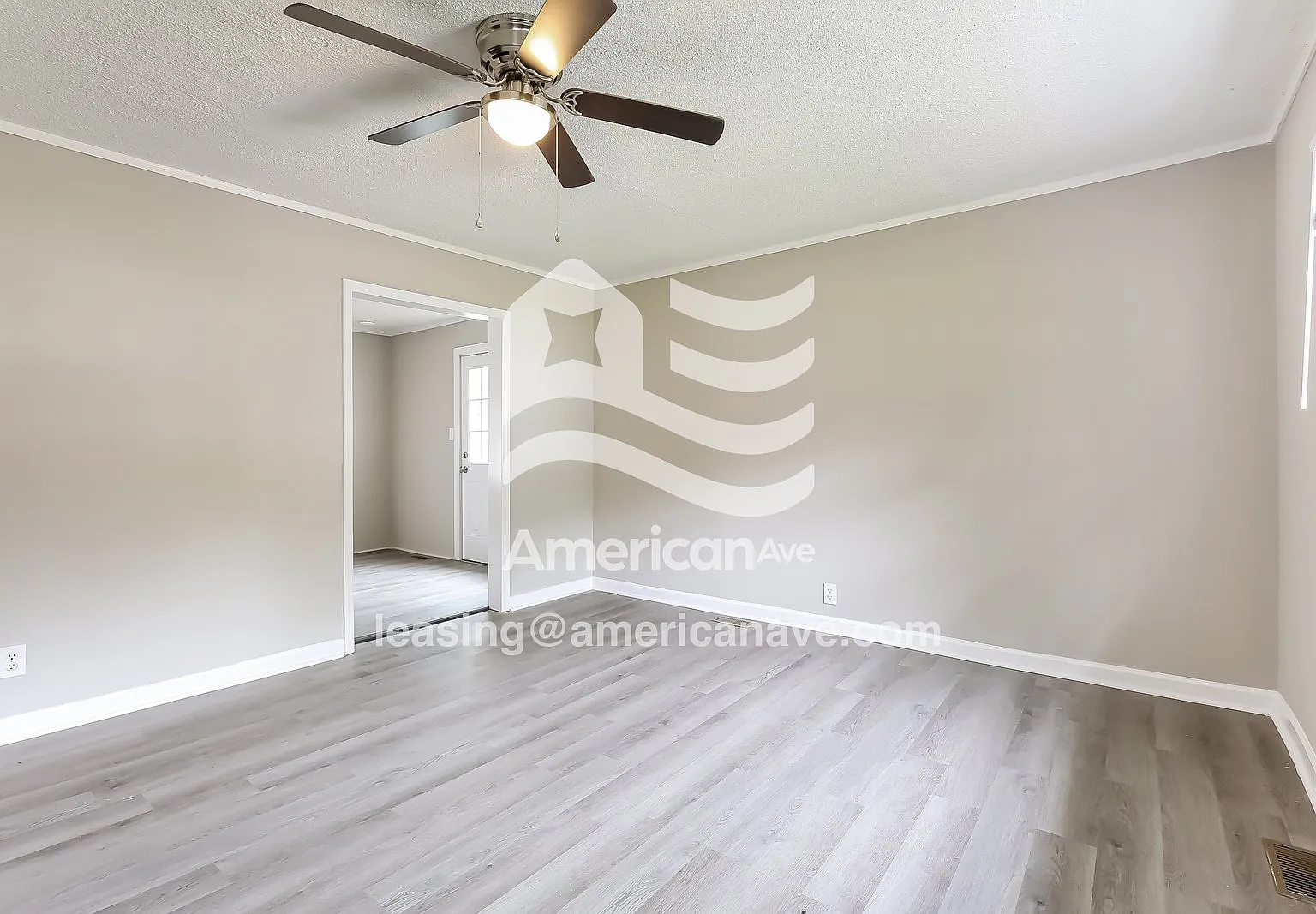 3 bed, 1.0 bath, 975 sqft, $1,450 — Photo 4