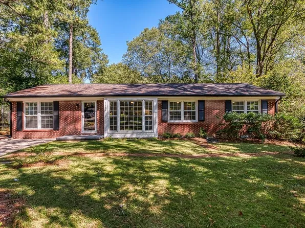 2584 Beverly Hills Dr, Chamblee, GA 30341