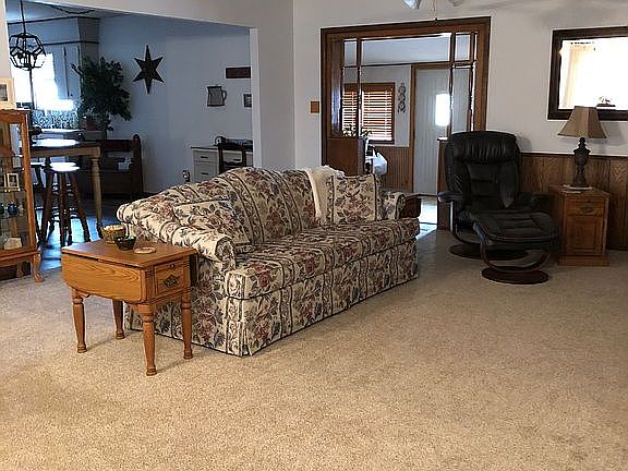living area look to kitchen
