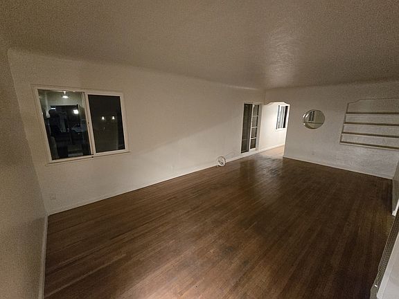4th image of 1019 N Obispo Ave