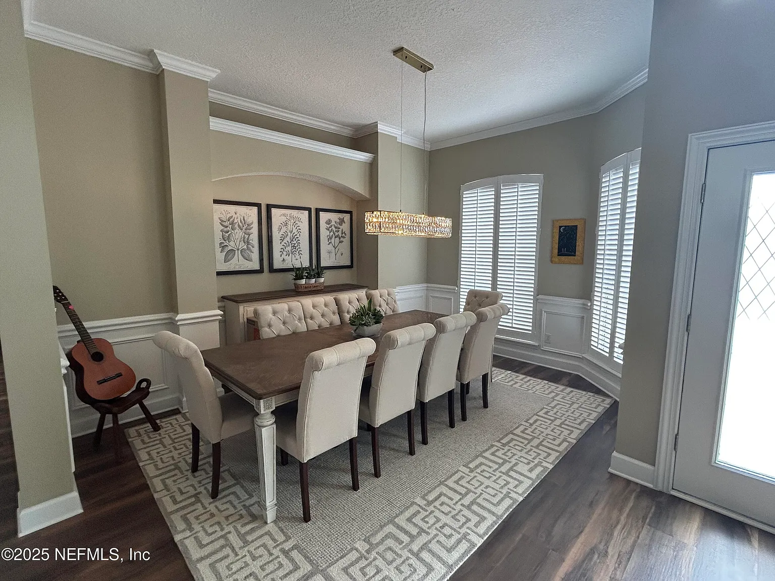 5 bed, 4.5 bath, 3400 sqft, $4,200 — Photo 4