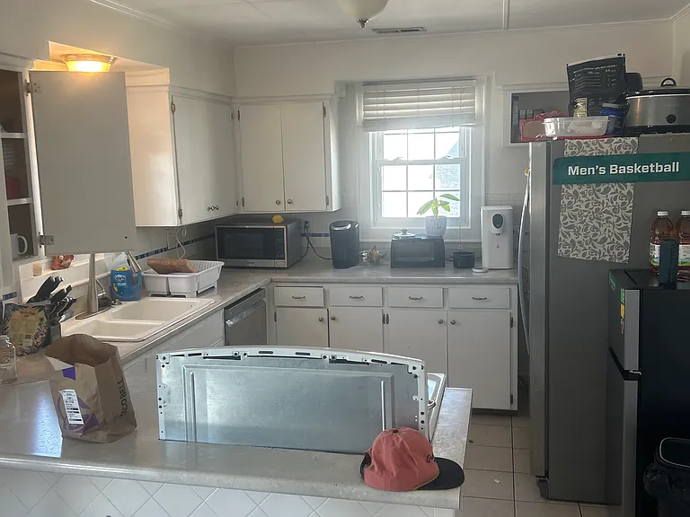 26 Greensboro St W #A — Photo 5
