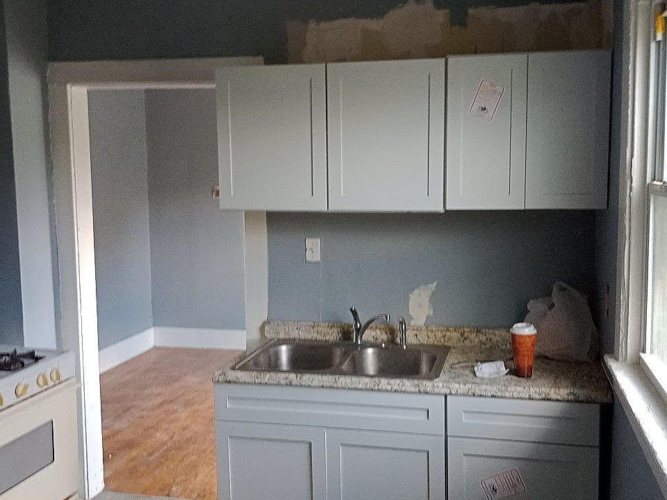 2nd image of 10301 Crocuslawn St