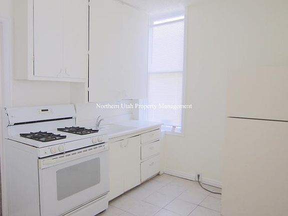4 Kitchen_05132019