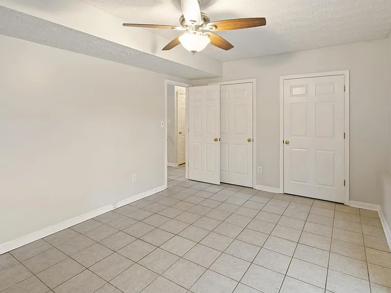 359 Montgomery Cir — Photo 13