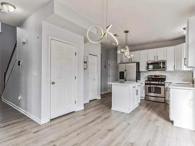 9646 Bergamont Ct — Photo 13