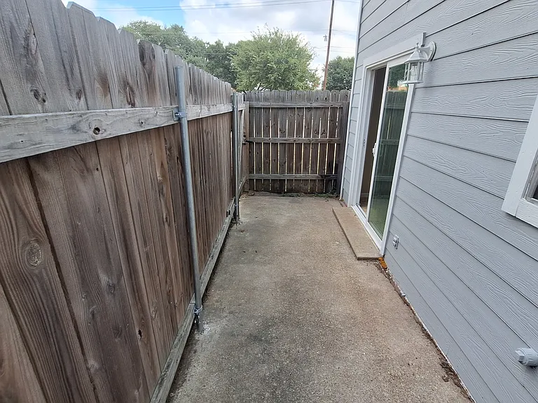 1906 Barak Ln #LANE9 — Photo 10